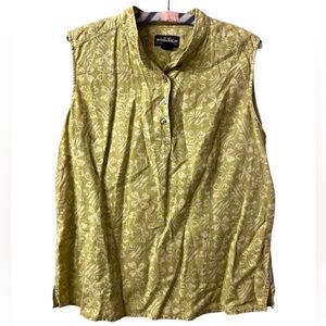 Woolrich Women’s Green Floral Sleeveless Blouse Size Large